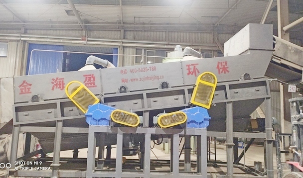 65a152879fc79.jpg 6輥羊角除塵機(jī)小圖3.jpg